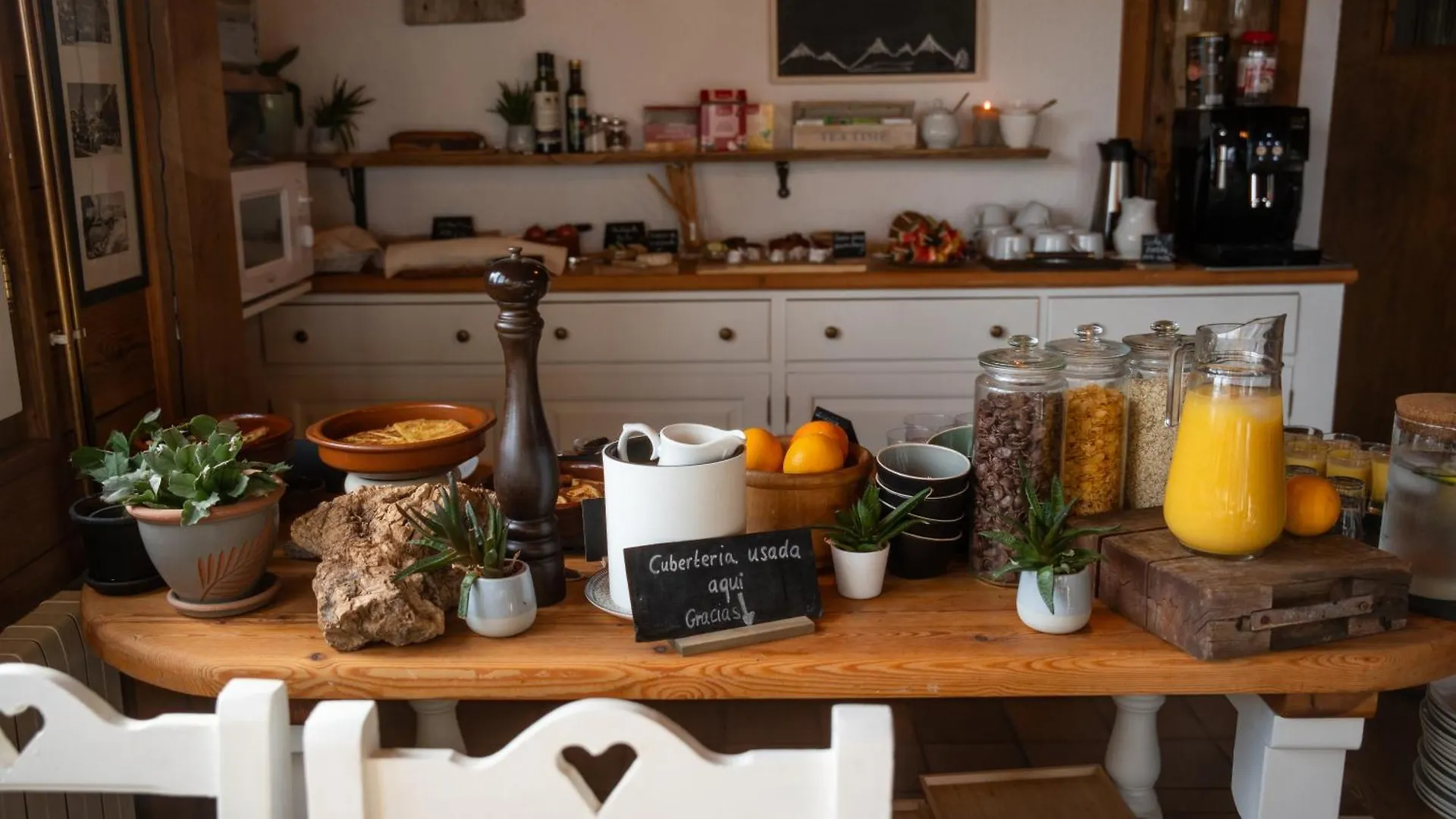 Minds & Mountains Eco Lodge La Molina  Hotel